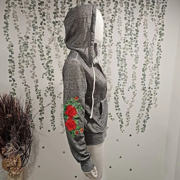 NEW Wildfox Gray Red Rose Embroidered Full Zip Jacket S - Picture 5 of 9